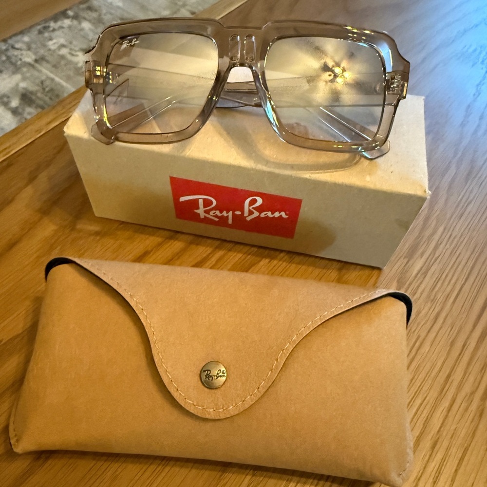 Ray-Ban MAGELLAN Sunglasses